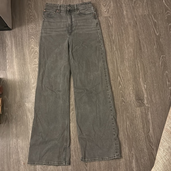 Grey Wash Baggy Jeans - Picture 2 of 7